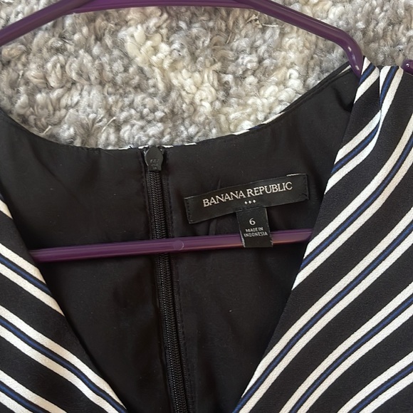 FULL STRIPED ROMPER Banana Republic (black white and navy) - Picture 4 of 4